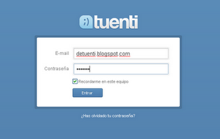 Muestra cambios en la interfaz desde 2006 hasta 2009, incluyendo el logo y diseño inicial